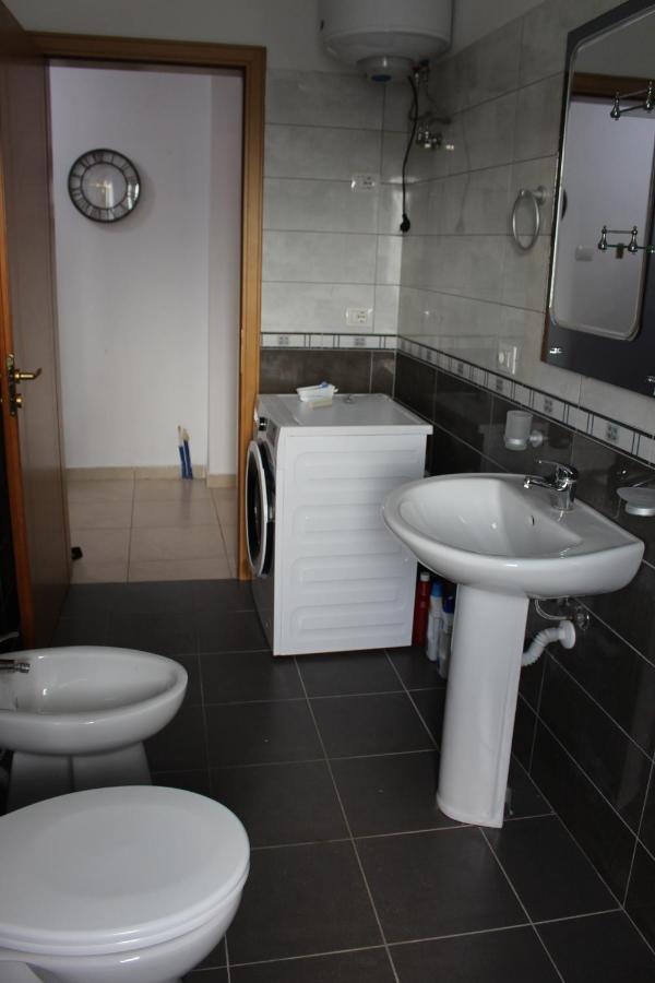 Comfy City Center Apartment ชโคเดอร์ ภายนอก รูปภาพ